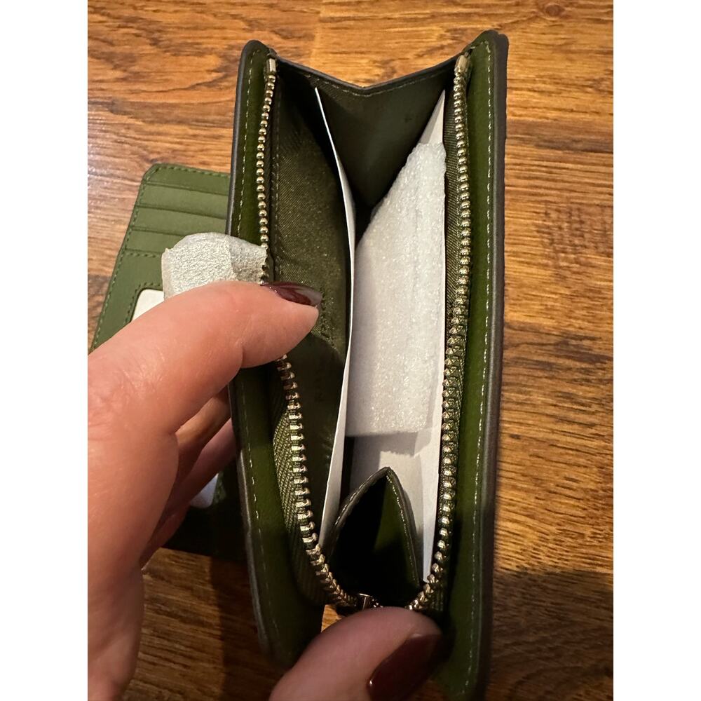 Kate Spade New York Leather Wallet Black 4x6 NWT Designer Lux Accessories $199 - Picture 4 of 6